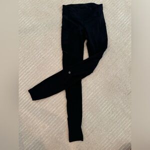 LULULEMON black leggings size 2 with pockets